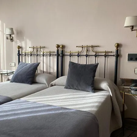 洛斯莫利诺斯酒店 利亚内斯