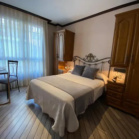 洛斯莫利诺斯酒店 利亚内斯