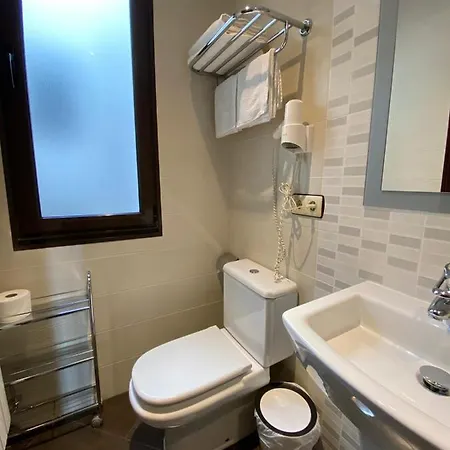 洛斯莫利诺斯酒店