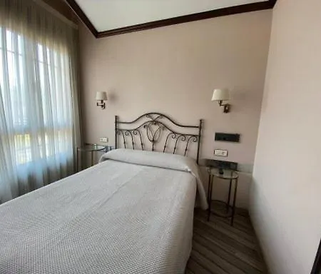 洛斯莫利诺斯酒店