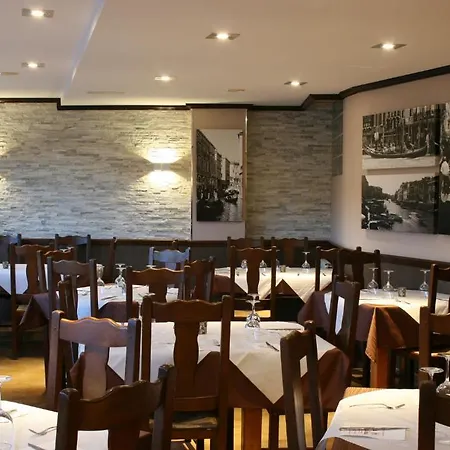 洛斯莫利诺斯酒店 * 利亚内斯